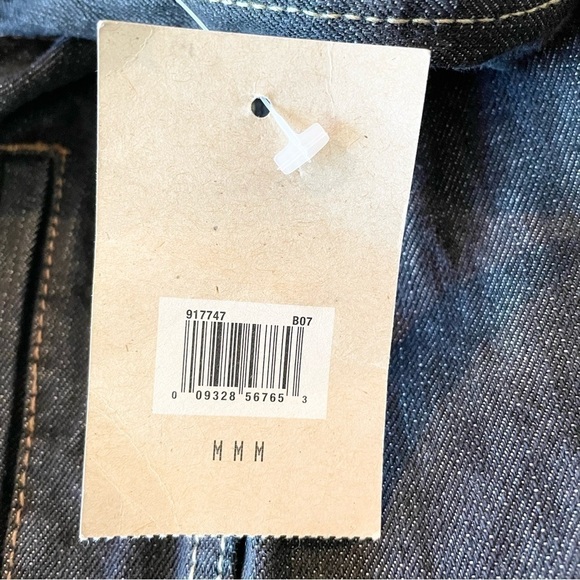 Levi’s Kids Denim Trucker Jean Jacket Dark Wash Unisex Medium 10-12 Years NWT - Picture 6 of 9